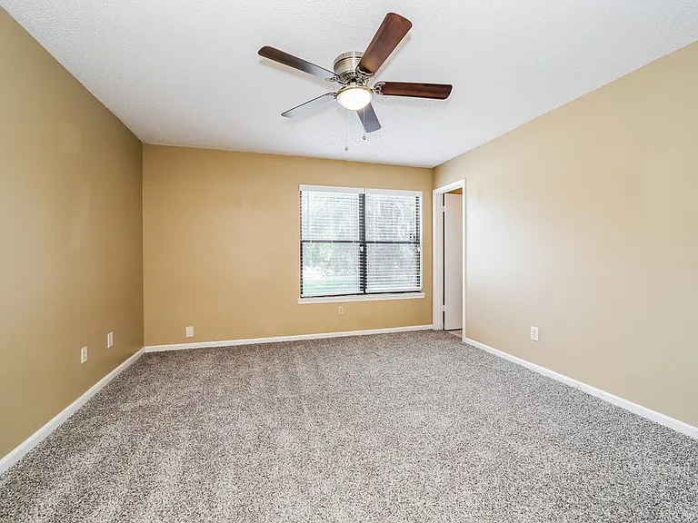 2244 Aspen Ridge Ct — Photo 8