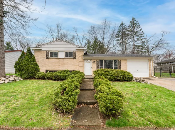 6220 Date St, Portage, MI 49024