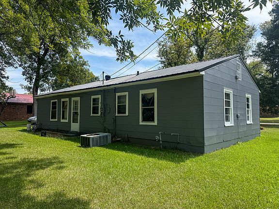4th image of 218 Lewellen St