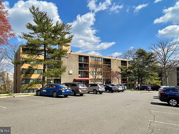 2nd image of 8 S Van Dorn St APT 104