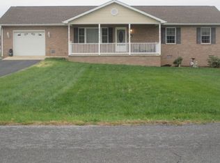 508 Creekside Dr, Luray, VA 22835