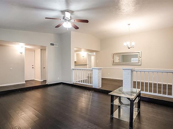 4th image of 1523 Carlsbad Dr