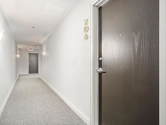 5th image of 825 N 4th St