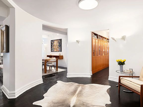 3rd image of 411 W End Ave #4/3B