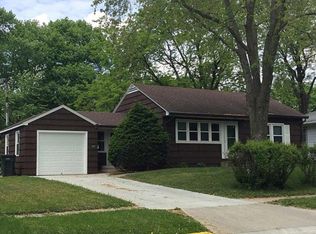 227 Hilltop Rd, Ames, IA 50014