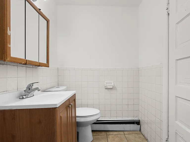 66 Standish St #2W — Photo 17