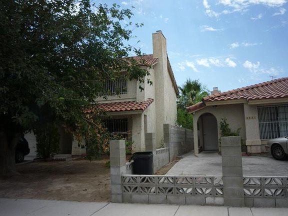 2nd image of 4839 Lancewood Ave