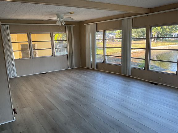 4th image of 15420 Lakeshore Villa Blvd #170