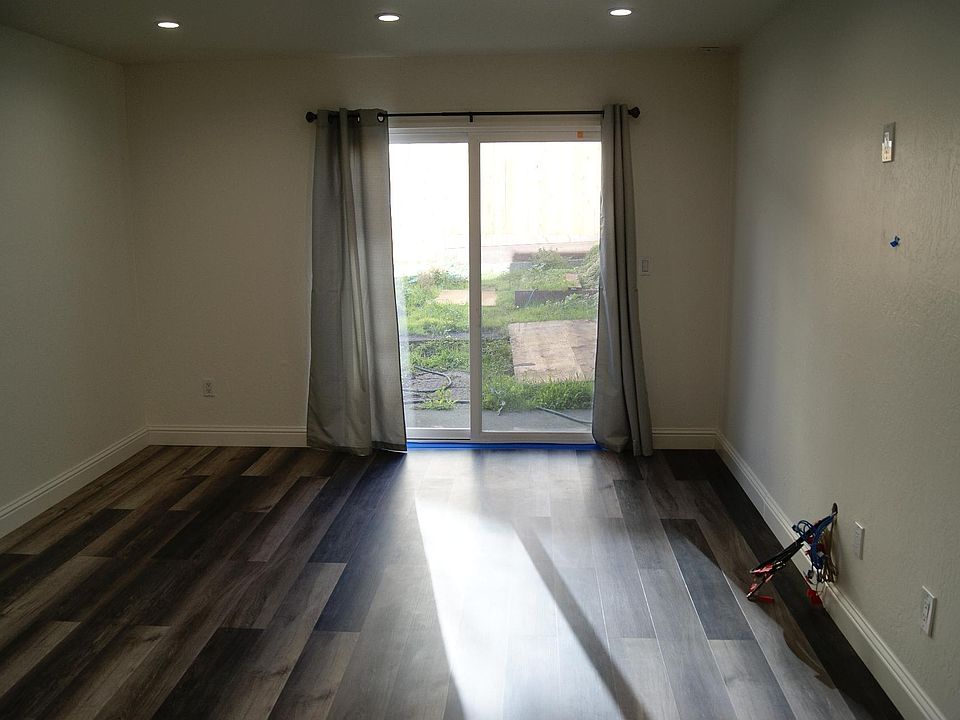 1st image of 82 Los Olivos Ave