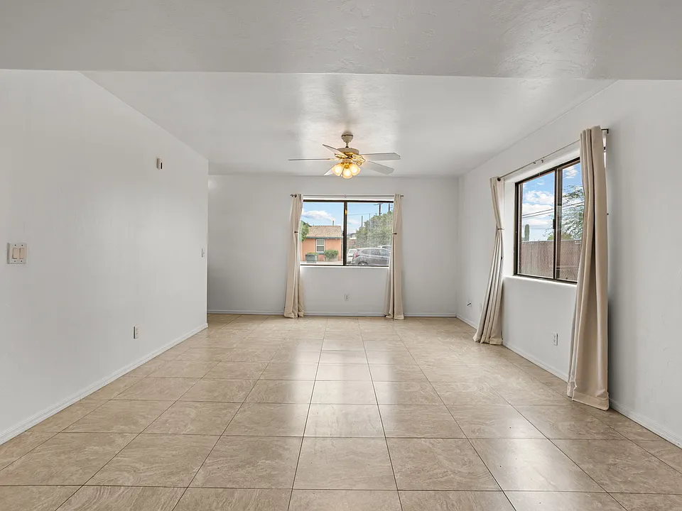 6-web-or-mls-1005 E Water St-2_09292026