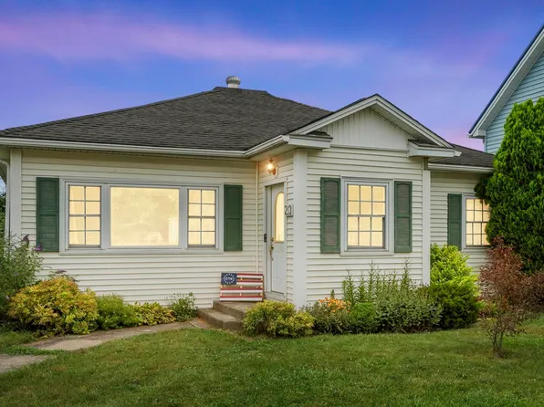 213 S Main St, Avilla, IN 46710