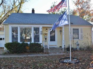 3829 SW 12th St, Topeka, KS 66604