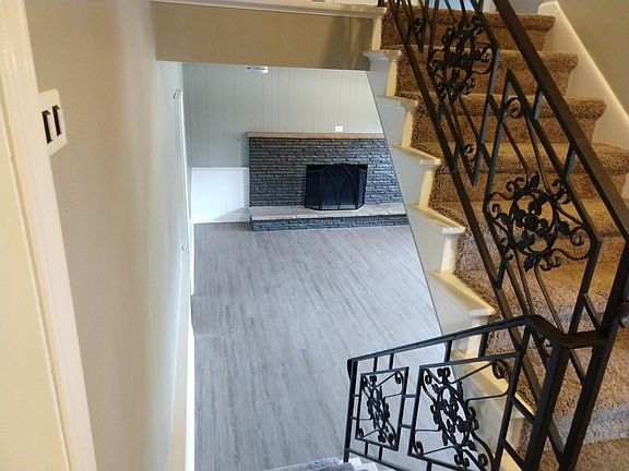 3rd image of 106 Twinbrook Dr