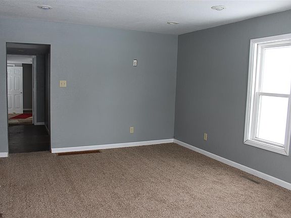 3rd image of 114 S Church St