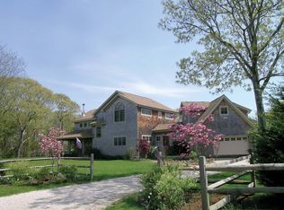 12 Yew St, East Hampton, NY 11937