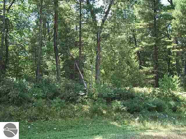 2nd image of 0 Inez Ave