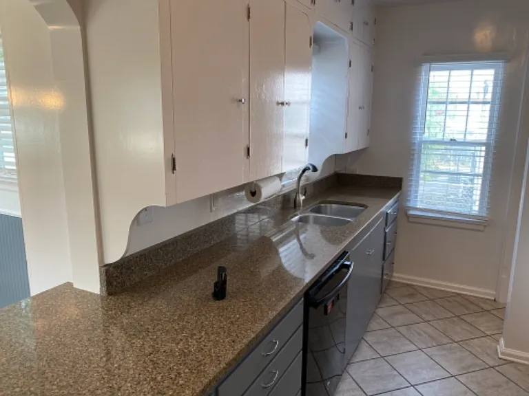 735 Wyoming Ave — Photo 7