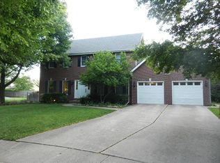 411 Brookshore Ct, Shorewood, IL 60404