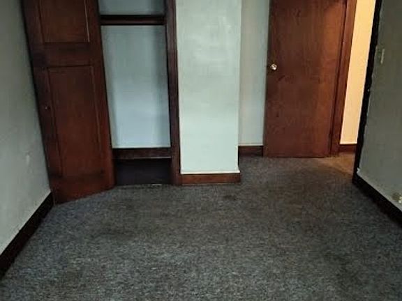 4th image of 3000 W Capitol Dr Unit 301