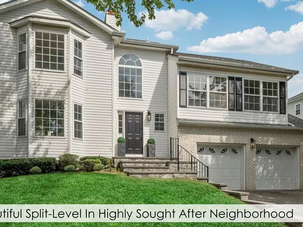 758 Manchester Way, Paramus, NJ 07652