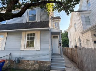 222 S 3rd St, Millville, NJ 08332