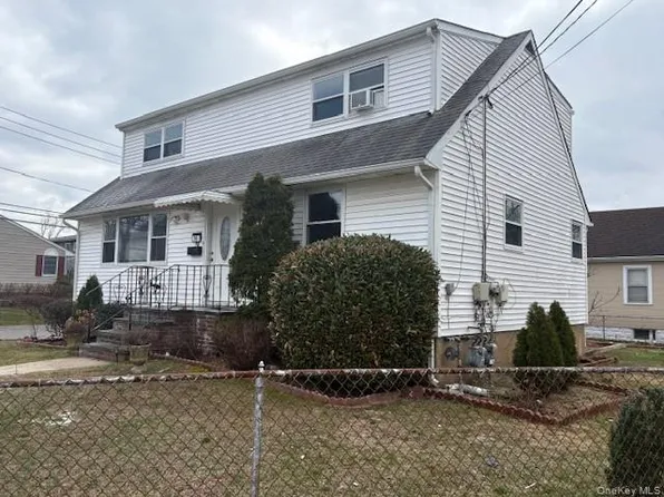 16 July Ave Floor 2, Bayville, NY 11709