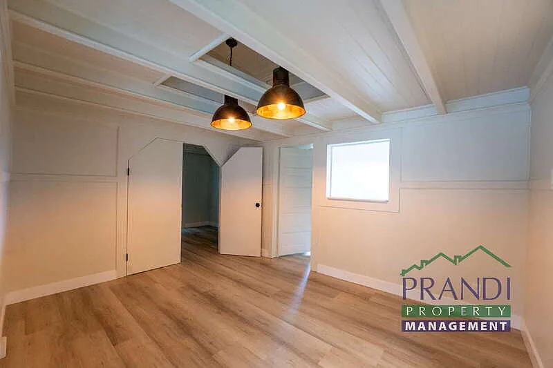 2 bed, 1.0 bath, 1344 sqft, $4,300 — Photo 4