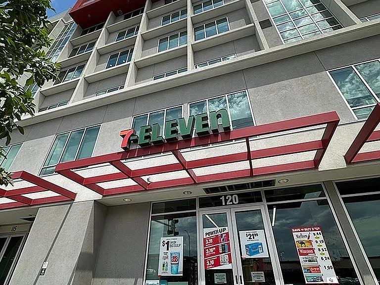 7-Eleven