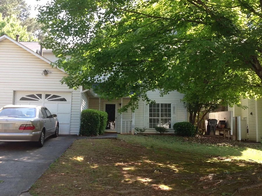 1087 Mansfield Ct photo 1