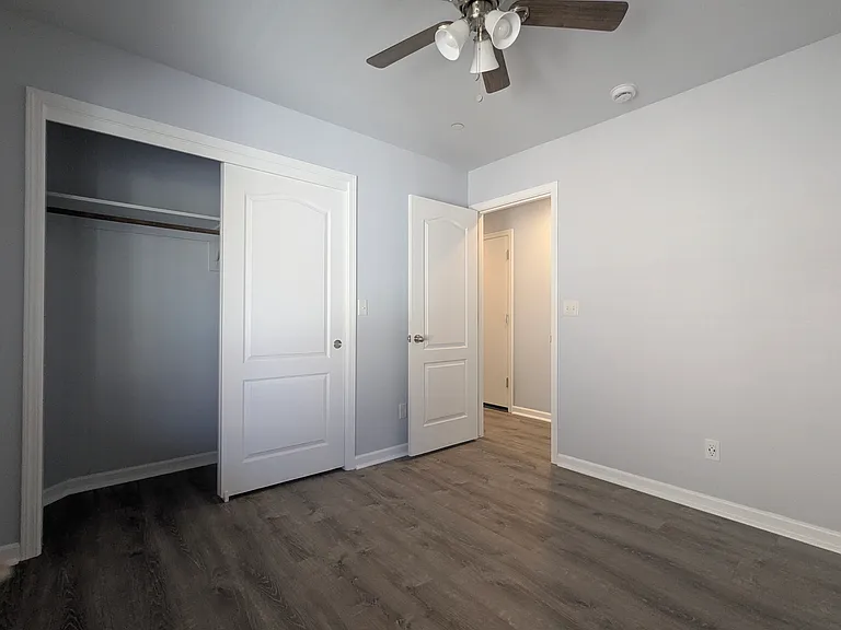286 Santa Barbara Ave — Photo 36