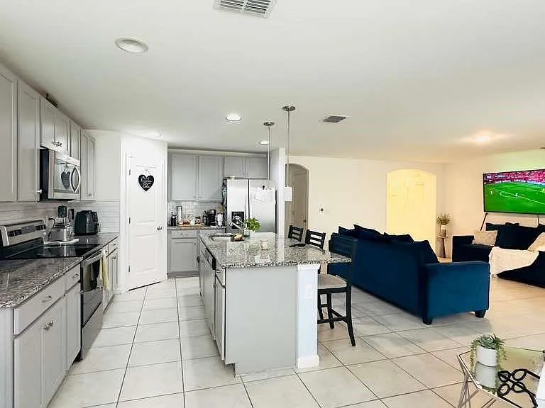 3473 Yarian Dr — Photo 10
