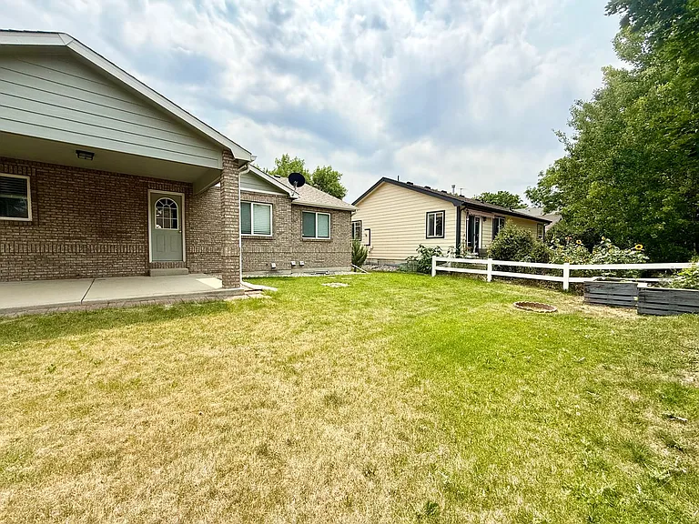 2597 Turquoise St — Photo 33