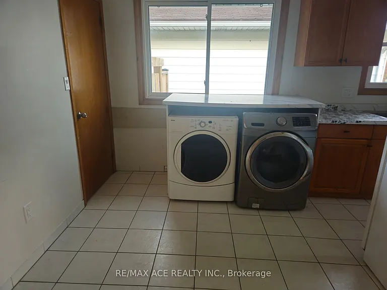 6033 Swayze Dr #MAIN — Photo 10