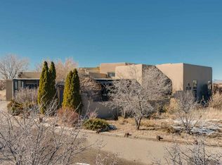 7 Recado Rd, Santa Fe, NM 87508