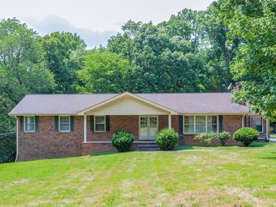 2430 Callis Rd, Lebanon, TN, 37090