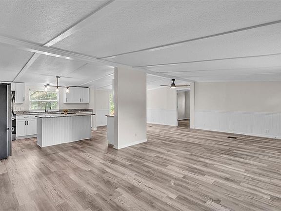 5th image of 3548 SHADY BROOKE DRIVE W