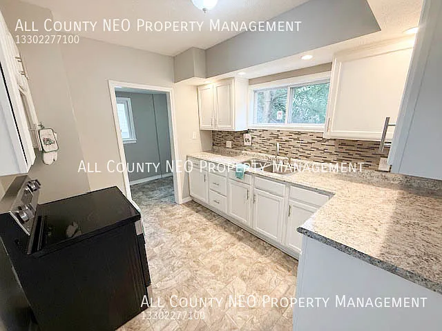 1114 Herberich Ave — Photo 11