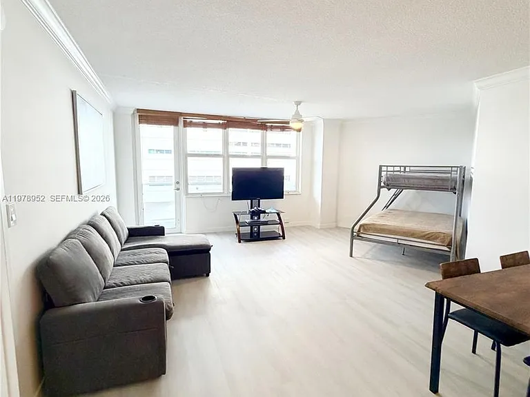 3725 S Ocean Dr #521 — Photo 8