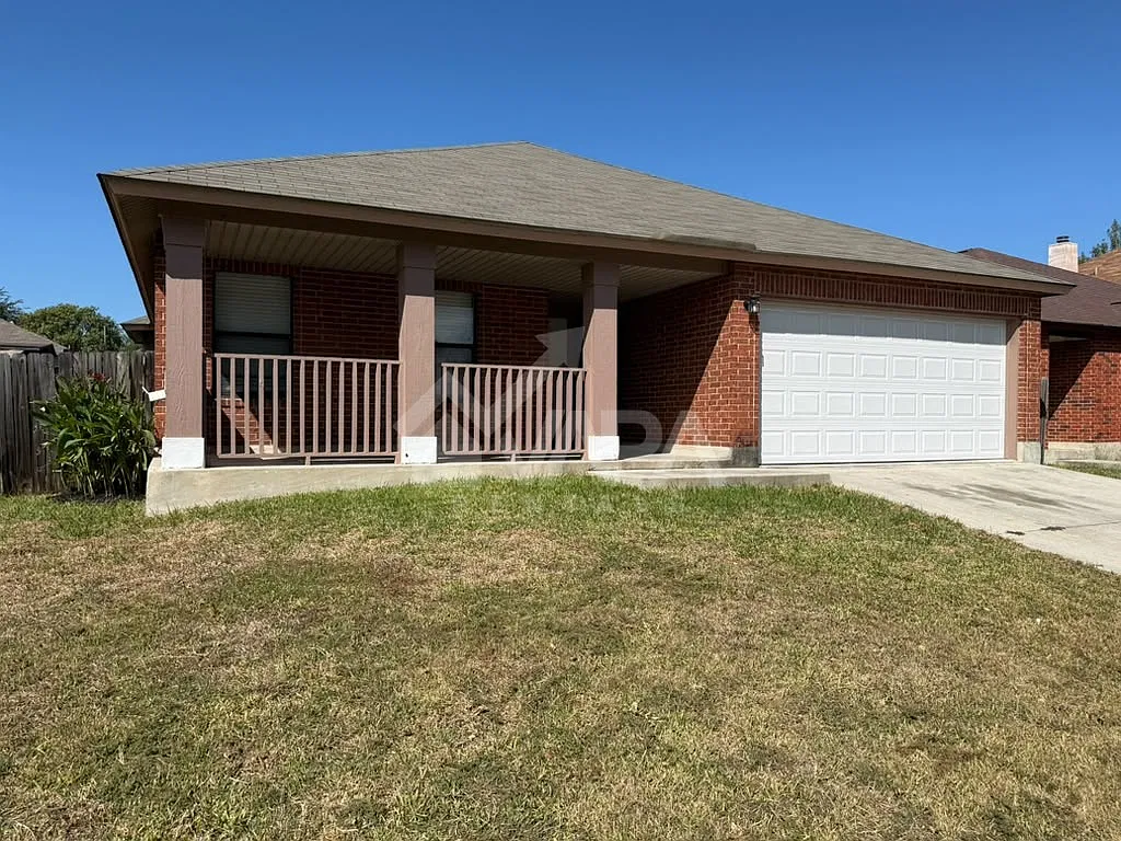 3 bed, 1551 sqft, $2,150 — Photo 2