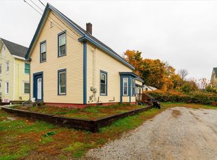 25 James St, Rockland, ME 04841