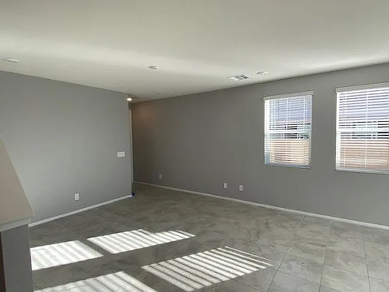 6667 Drusilla St — Photo 3