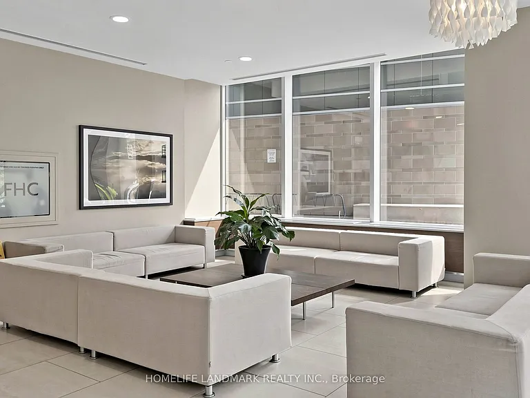 112 George St S #S508 — Photo 7