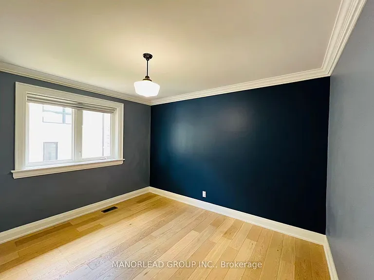 10 Greenyards Dr — Photo 15