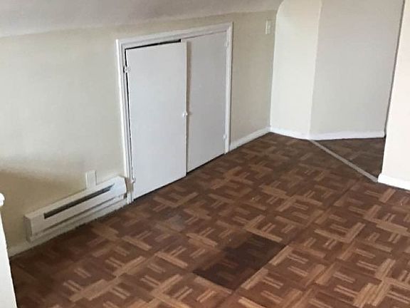 4th image of 3275 E 134th St APT 3