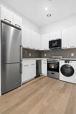 Kitchen, photo 1