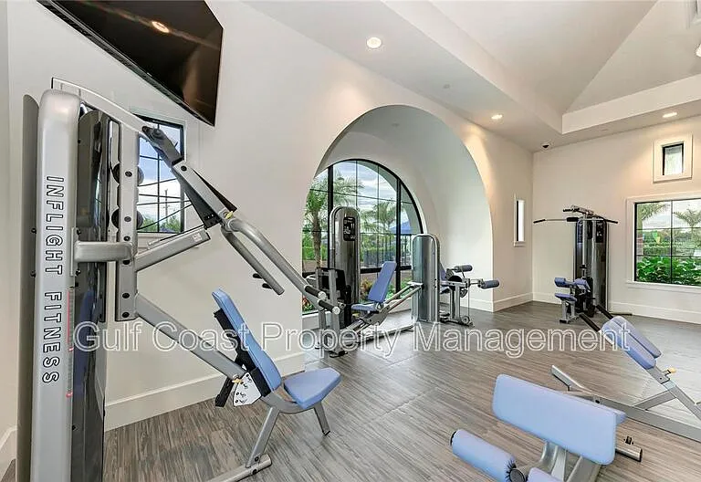 2620 Star Apple Way — Photo 31