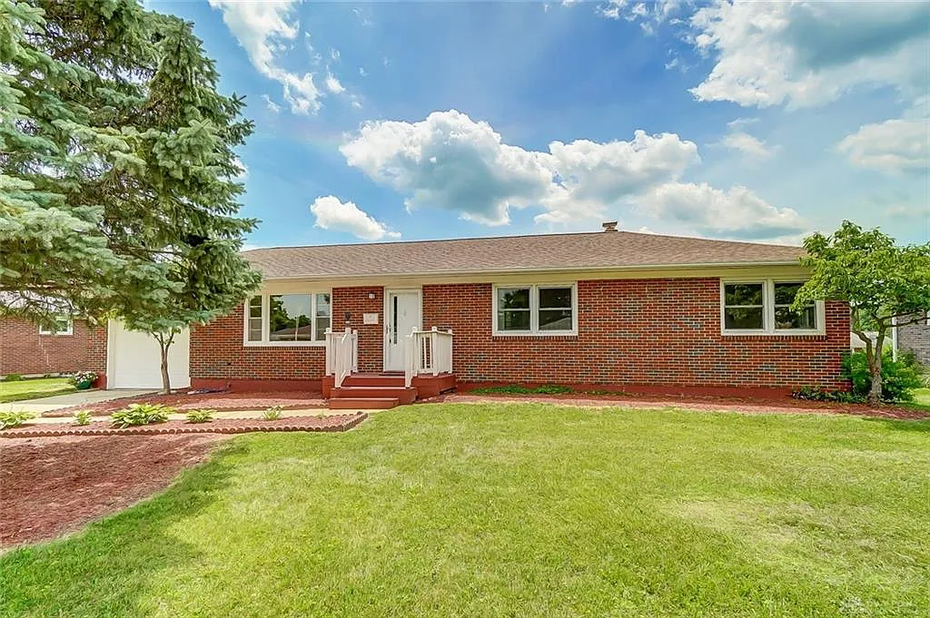 2543 Casey Dr photo 1