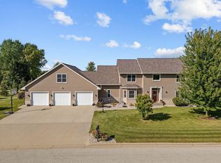 W5071 Cherrywood Ct, Sherwood, WI 54169