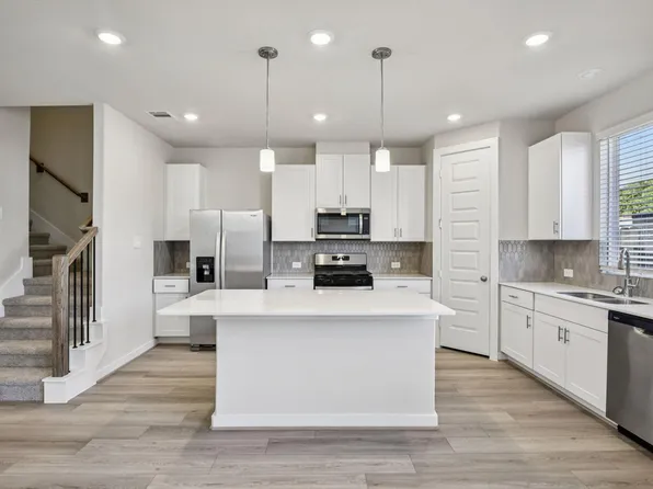 3213 Quiet Sunset Dr, Houston, TX 77080