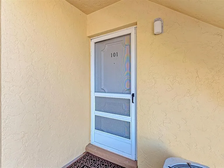 129 Tyler Dr #101 — Photo 2